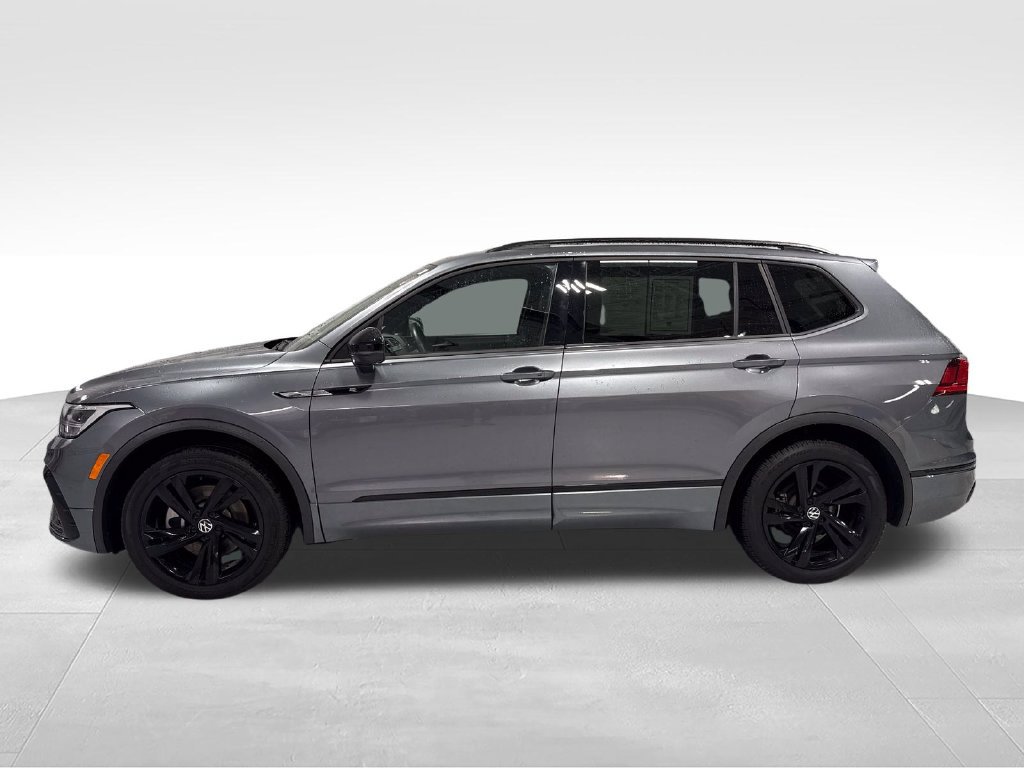 Used 2024 Volkswagen Tiguan SE R-Line FWD image 48