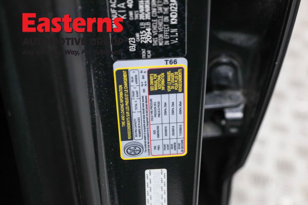 Used 2023 Kia Soul LX w/ LX Technology Package image 35