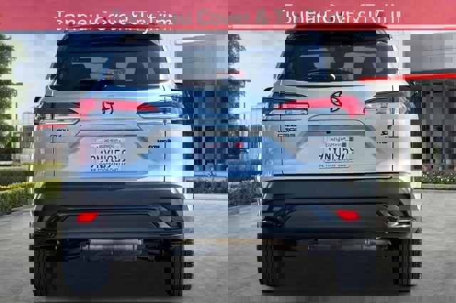 Certified 2024 Toyota Corolla Cross SE w/ Moonroof Package image 7