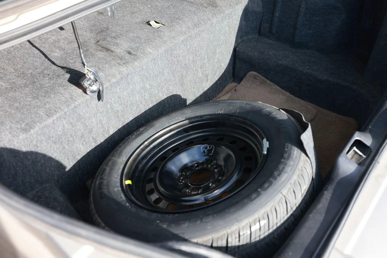 Used 2002 Mercury Grand Marquis LS image 24