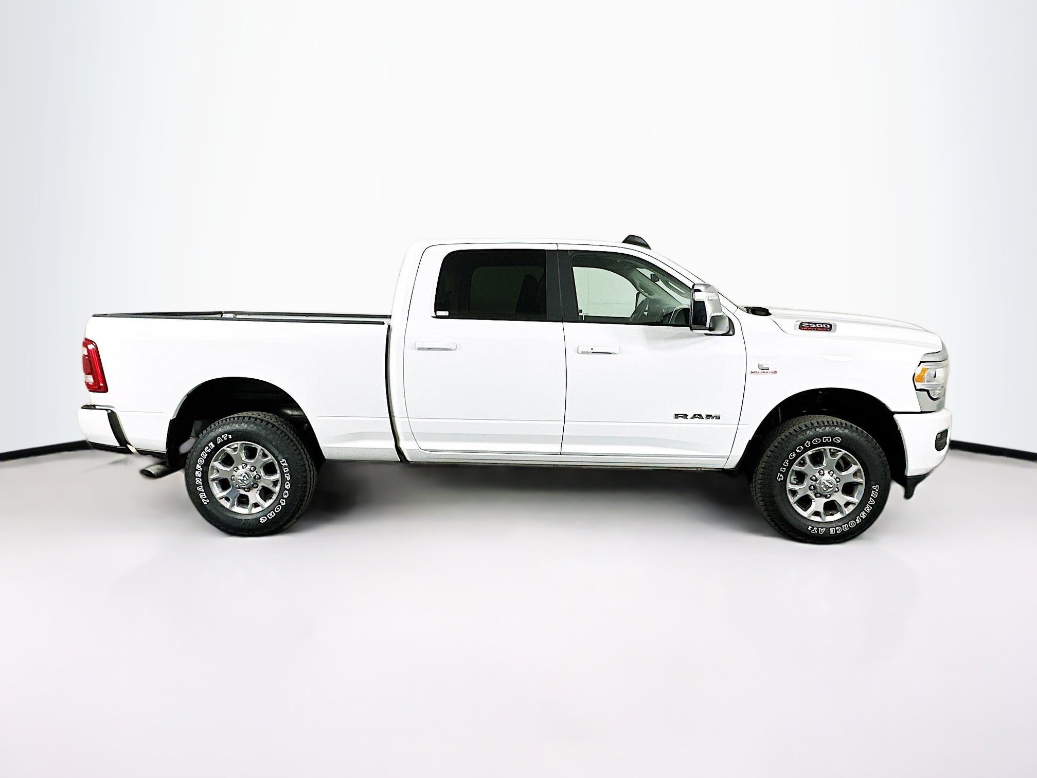 Used 2024 RAM 2500 Laramie w/ Safety Group image 10