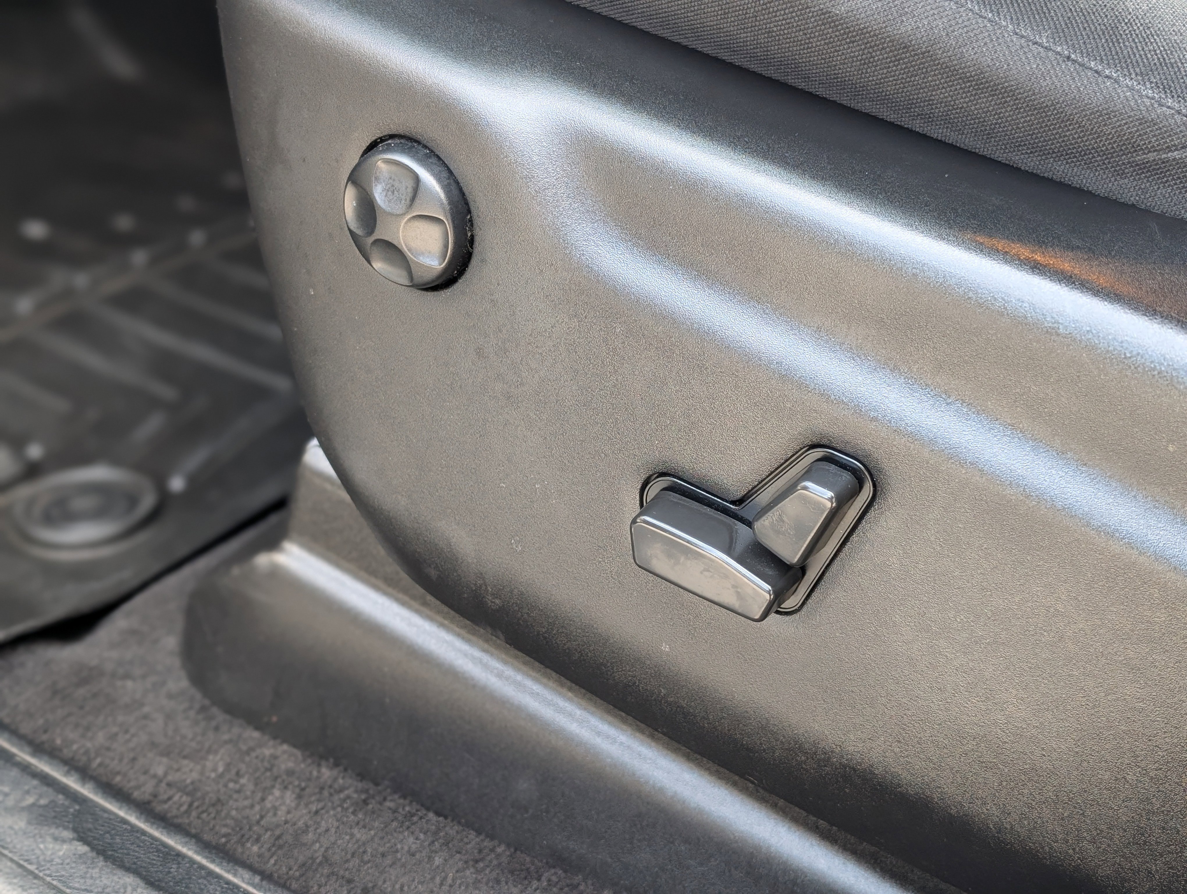 Used 2022 Dodge Durango GT image 31