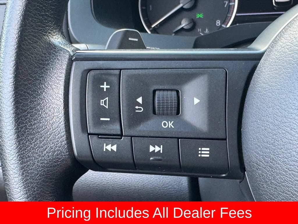 Used 2024 Nissan Pathfinder S FWD image 17
