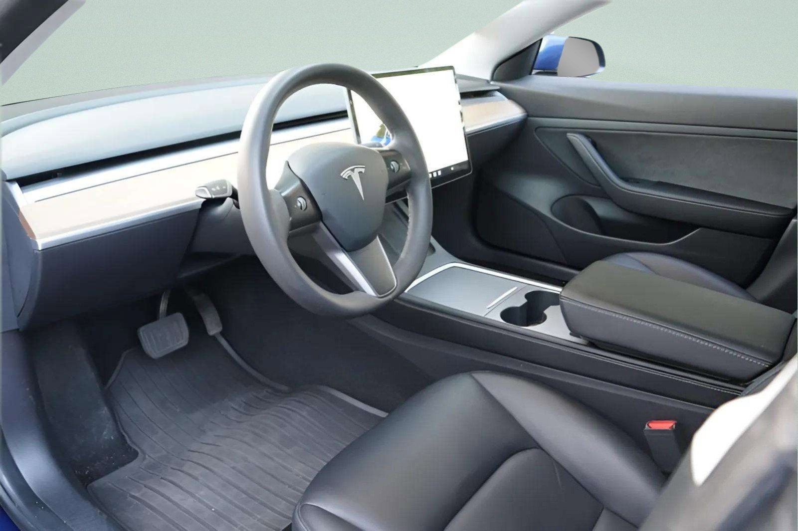 Used 2021 Tesla Model 3 Standard Range Plus image 18