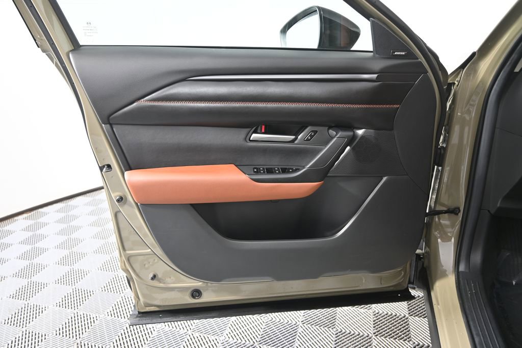 Used 2025 MAZDA CX-50 Meridian Edition w/ Apex Package image 19