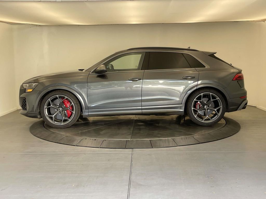 New 2025 Audi RS Q8 performance image 2