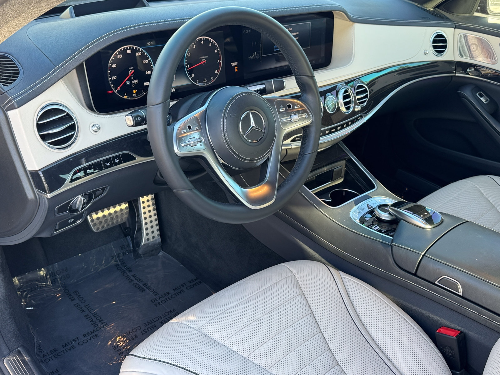 Used 2018 Mercedes-Benz S 560 Sedan image 17