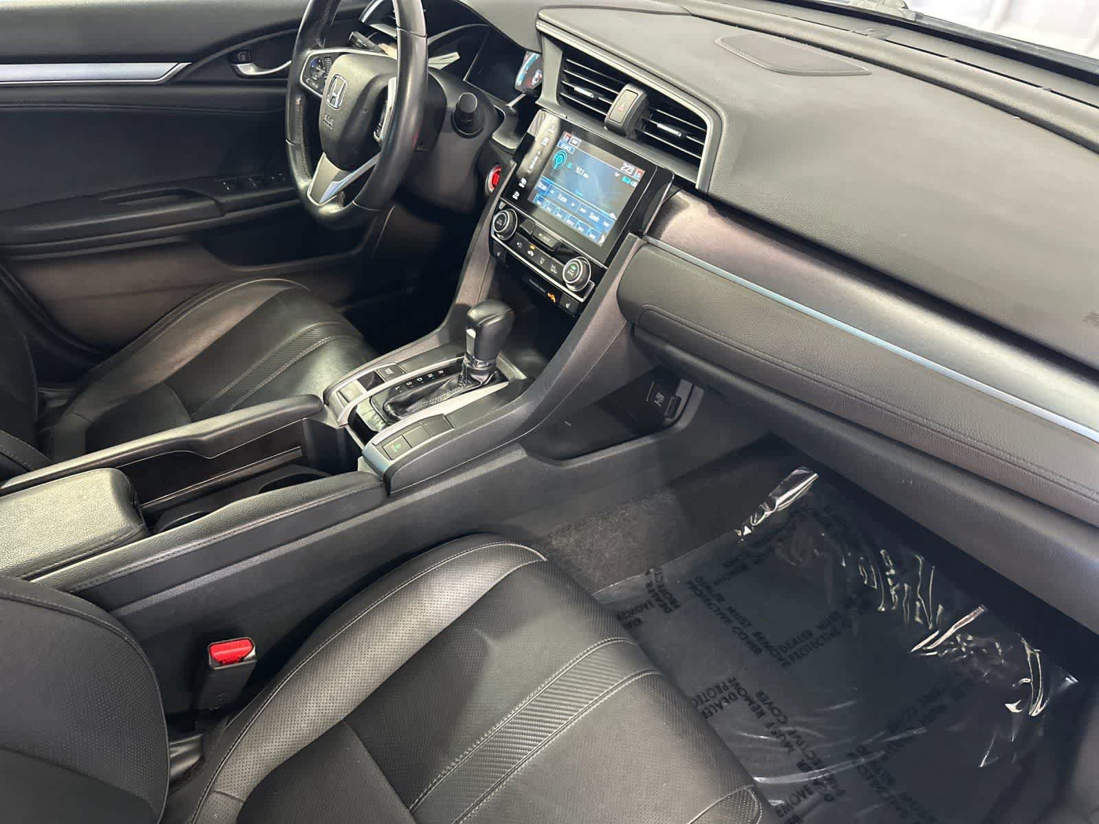 Used 2017 Honda Civic Touring image 16