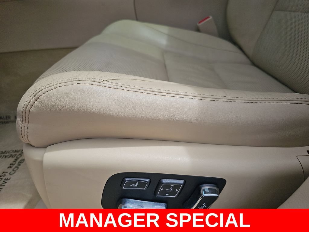 Used 2016 Lexus LS 460 w/ Comfort Package RWD image 29