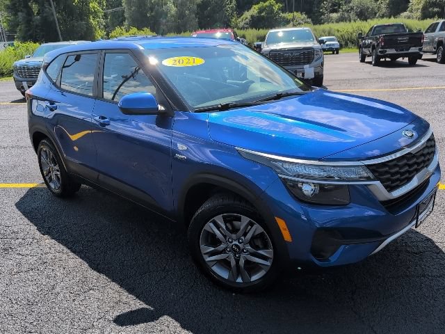 Used 2021 Kia Seltos LX AWD/4WD image 7