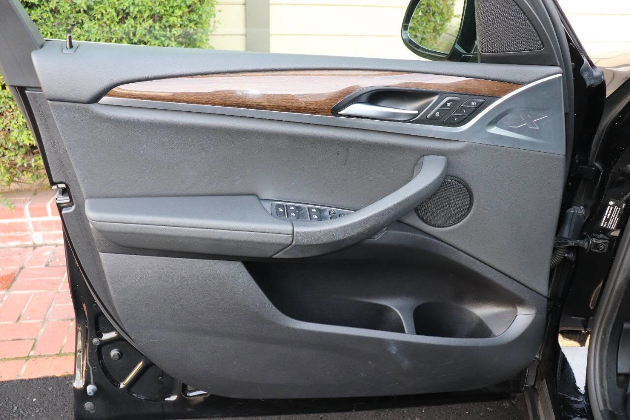 Used 2019 BMW X3 sDrive30i w/ Convenience Package image 15