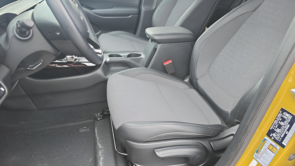 Used 2024 Kia Seltos S AWD/4WD image 14