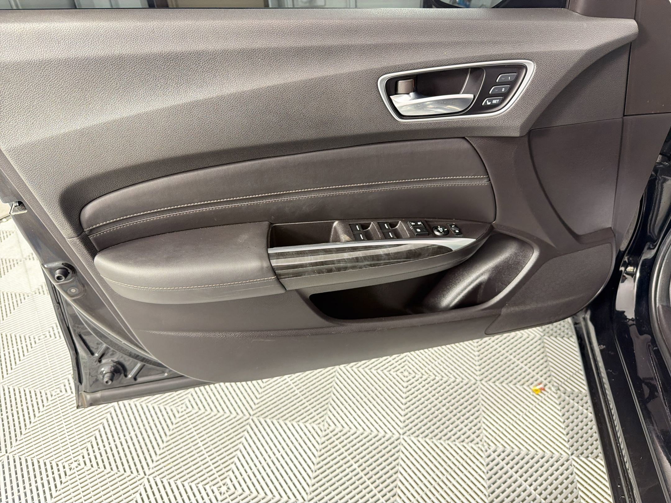 Used 2020 Acura TLX w/Technology Pkg image 13