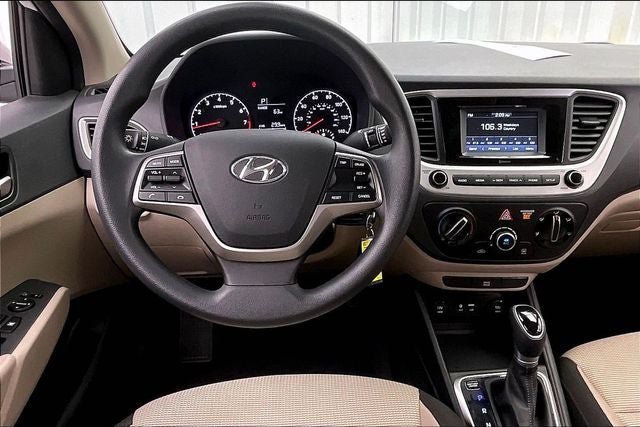 Certified 2022 Hyundai Accent SE FWD image 5