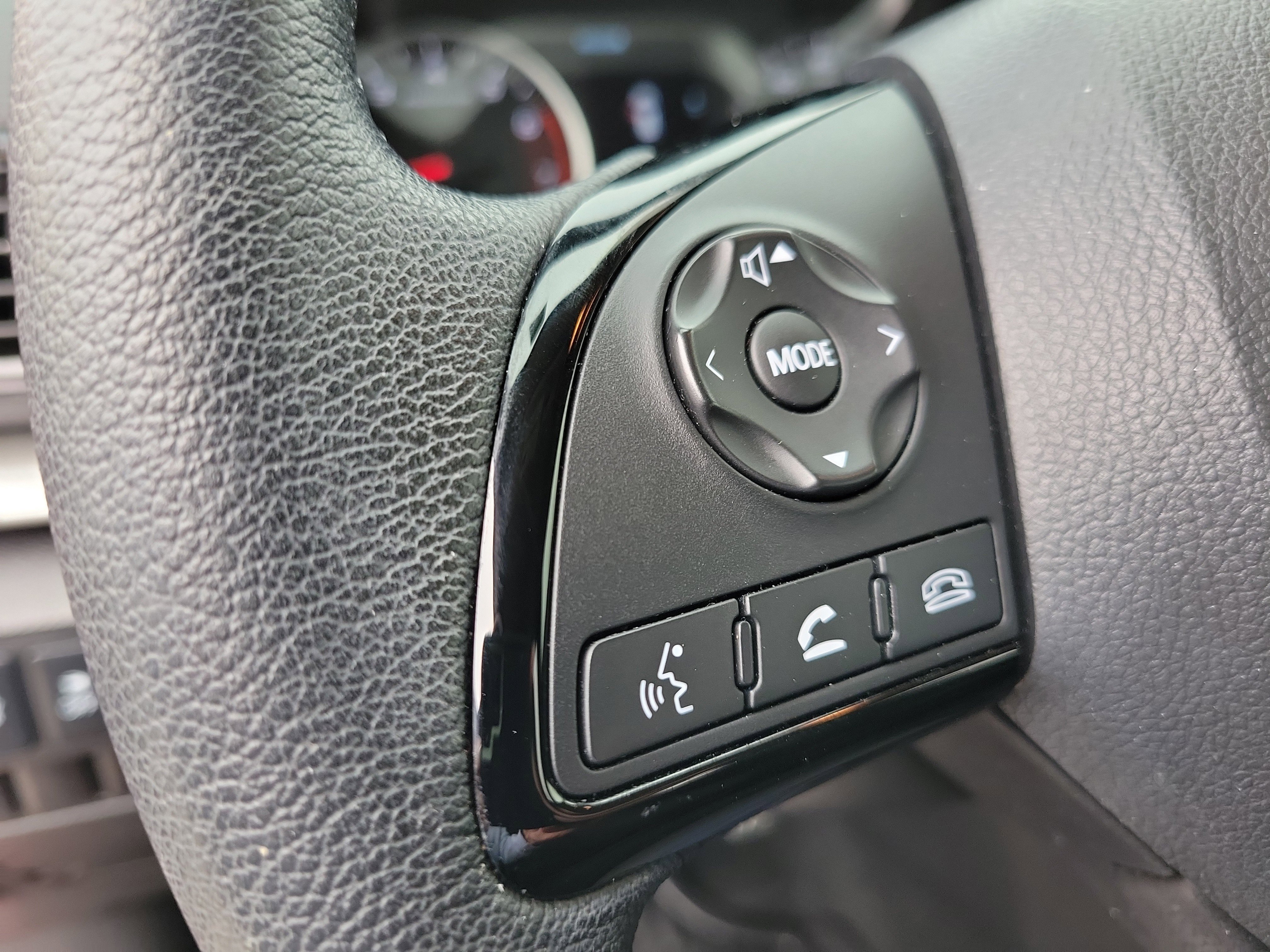 Used 2023 Mitsubishi Eclipse Cross SE image 23