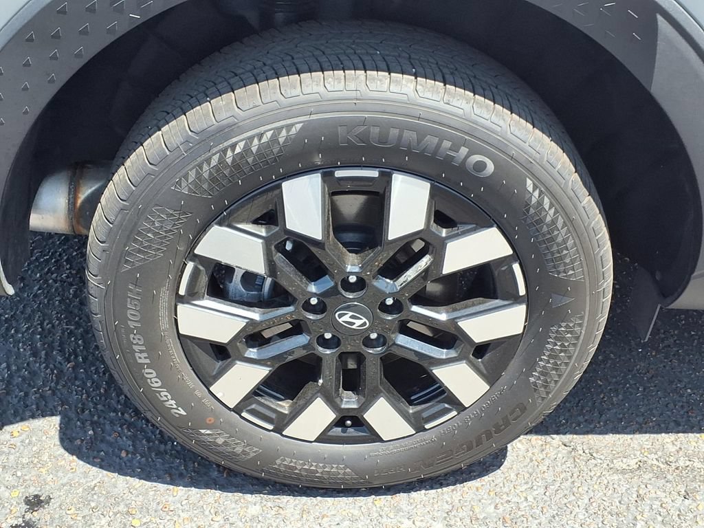 Used 2026 Hyundai Santa Cruz SEL FWD image 9
