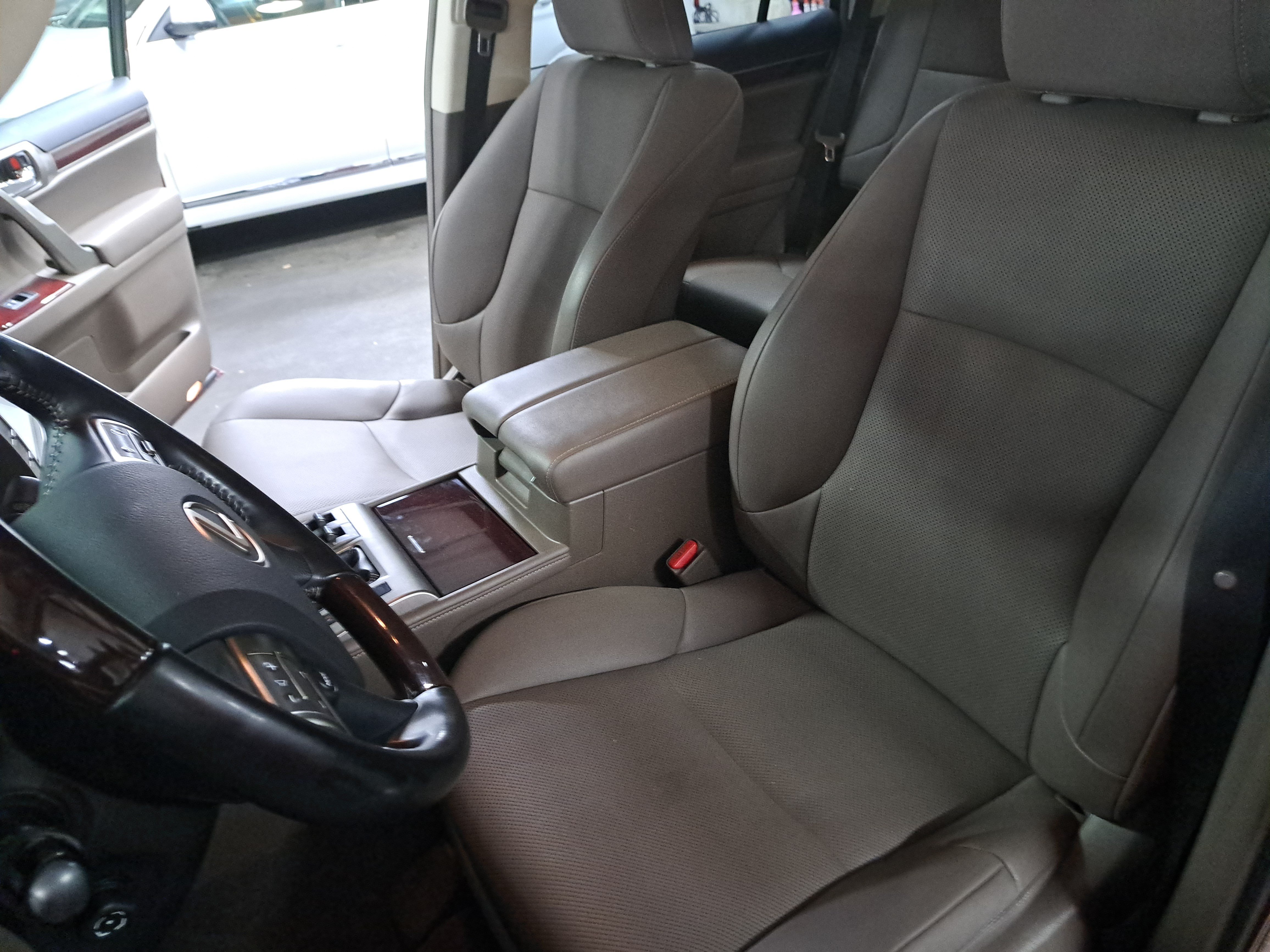 Used 2019 Lexus GX 460 Premium AWD/4WD image 17