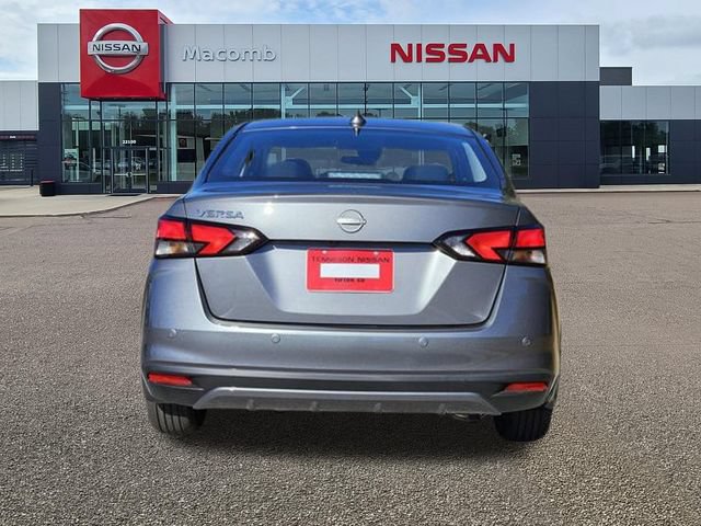 New 2025 Nissan Versa SV w/ Trunk Package FWD image 5