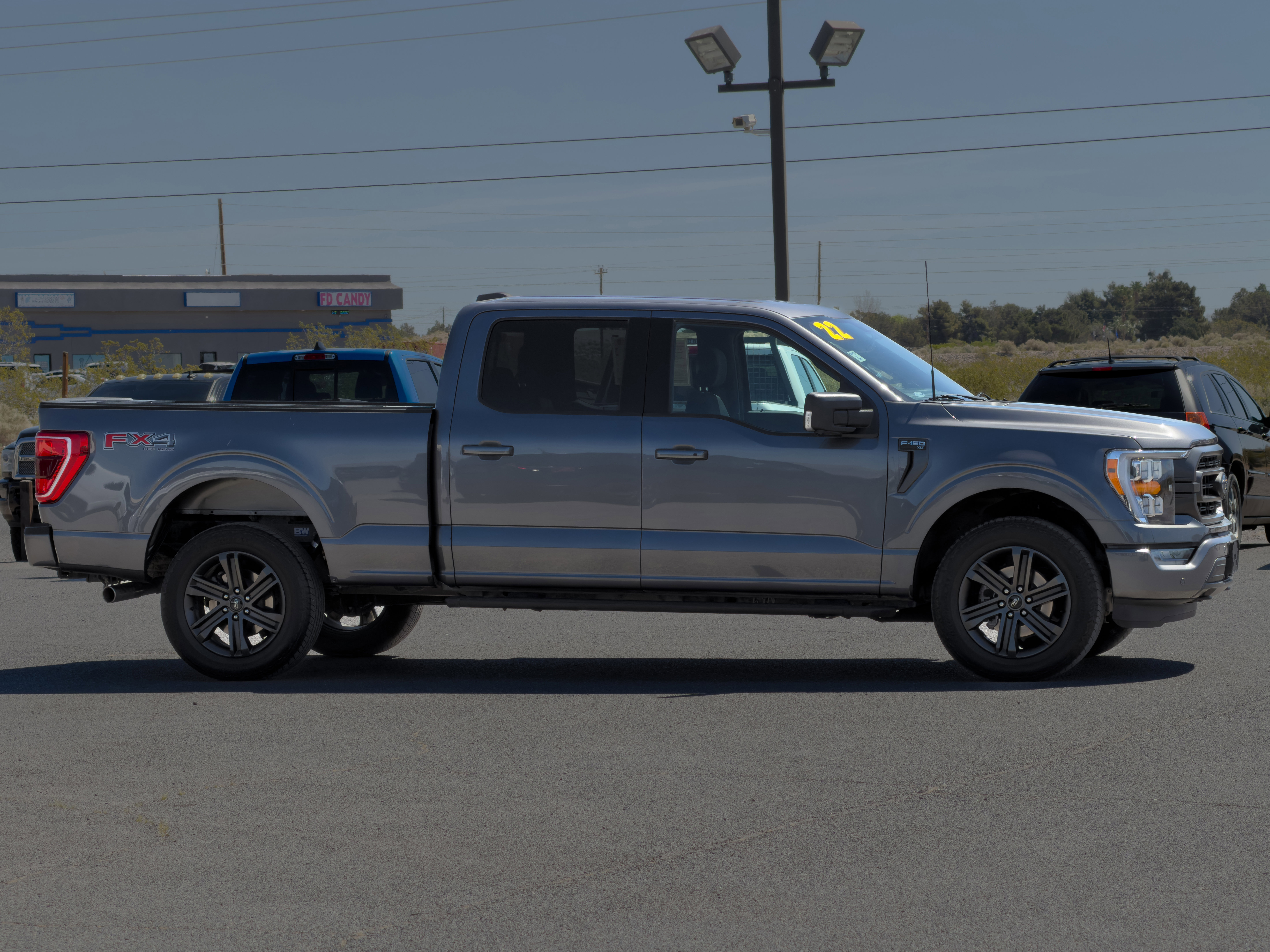 Used 2022 Ford F150 XLT w/ Equipment Group 302A High image 6