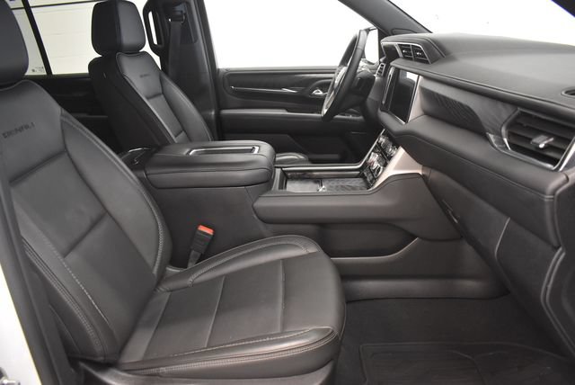 Used 2024 GMC Yukon Denali AWD/4WD image 19