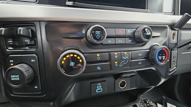 New 2025 Ford F550 4x4 Regular Cab Super Duty image 16