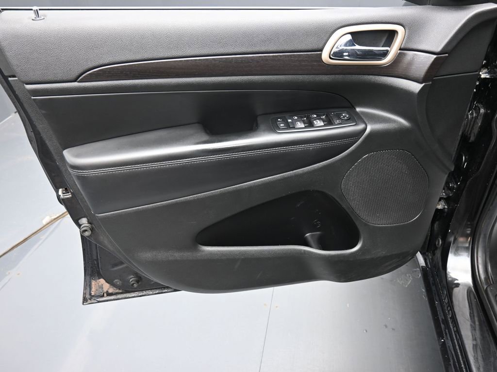 Used 2015 Jeep Grand Cherokee Altitude image 9
