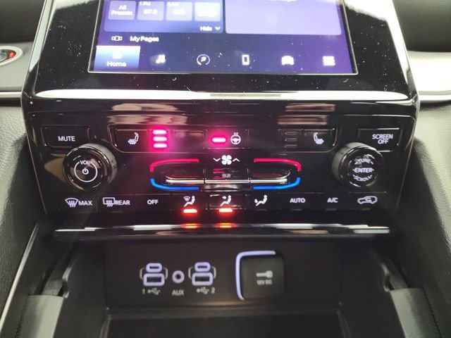 New 2025 Jeep Grand Cherokee Laredo X w/ Luxury Tech Group I image 23