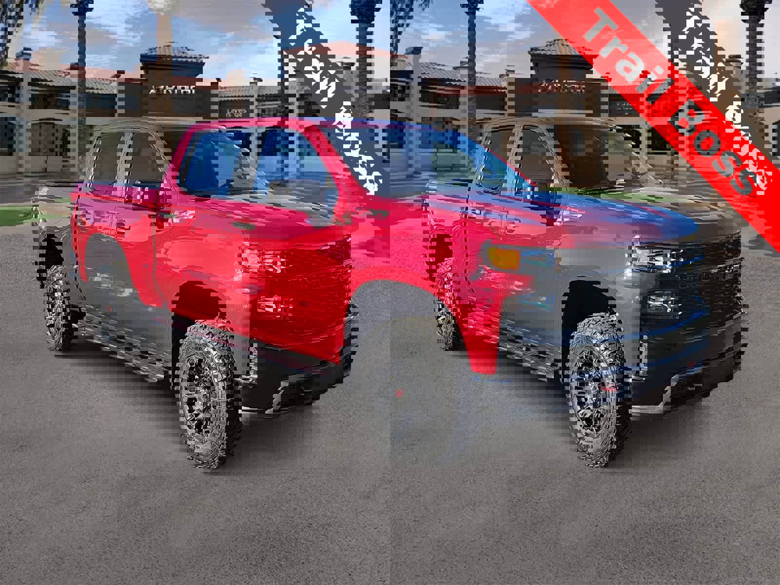 Used 2019 Chevrolet Silverado 1500 Custom Trail Boss w/ Custom Convenience Package image 2