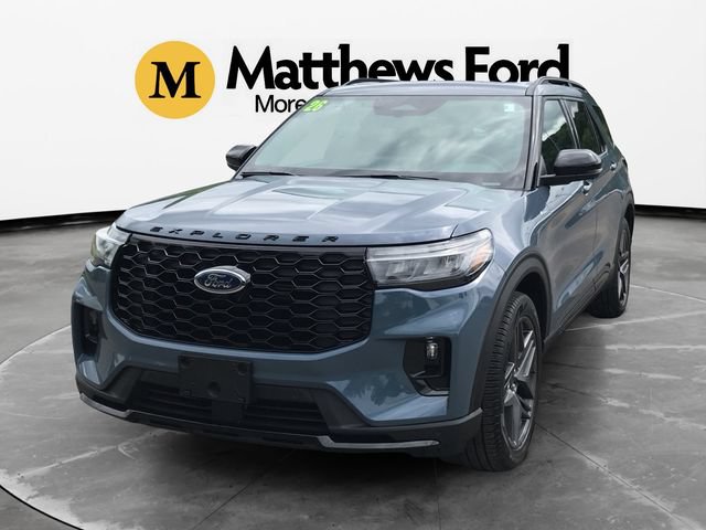 Used 2026 Ford Explorer ST-Line w/ ST-Line Street Pack AWD/4WD image 1