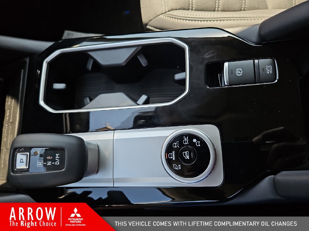 New 2026 Mitsubishi Outlander SE FWD image 29