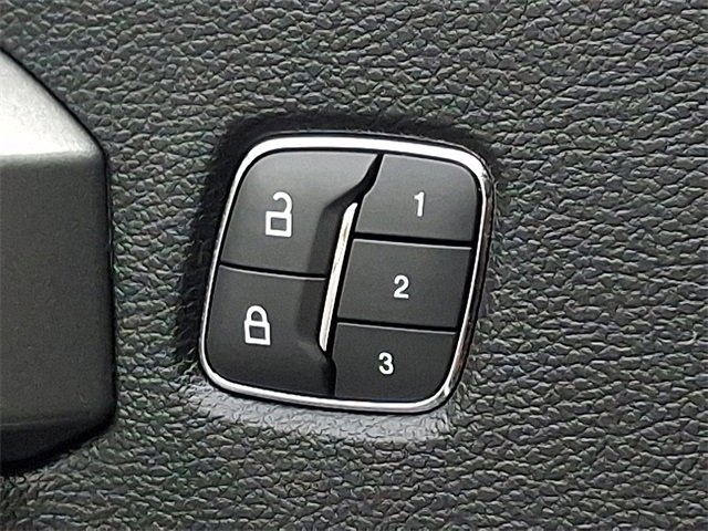 Used 2019 Ford F350 Platinum w/ Platinum Ultimate Package image 28