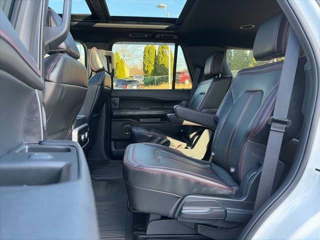 Used 2023 Ford Expedition Limited image 13