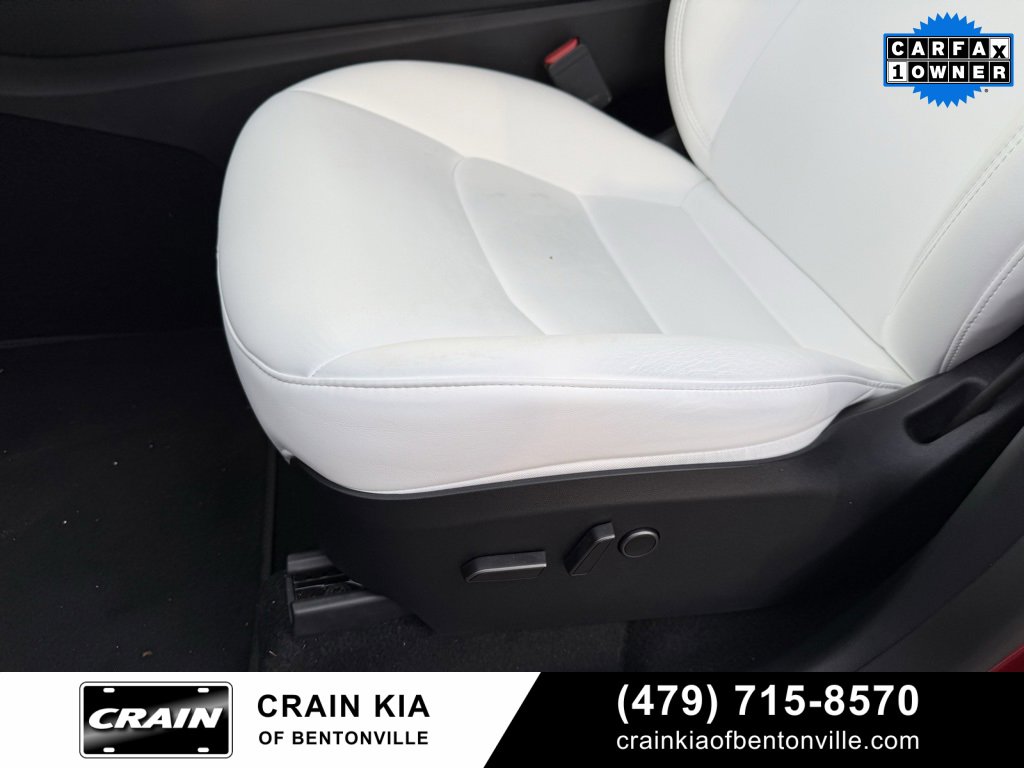 Used 2024 Tesla Model Y Performance image 19