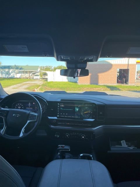 Used 2023 Chevrolet Silverado 1500 LT Trail Boss image 30