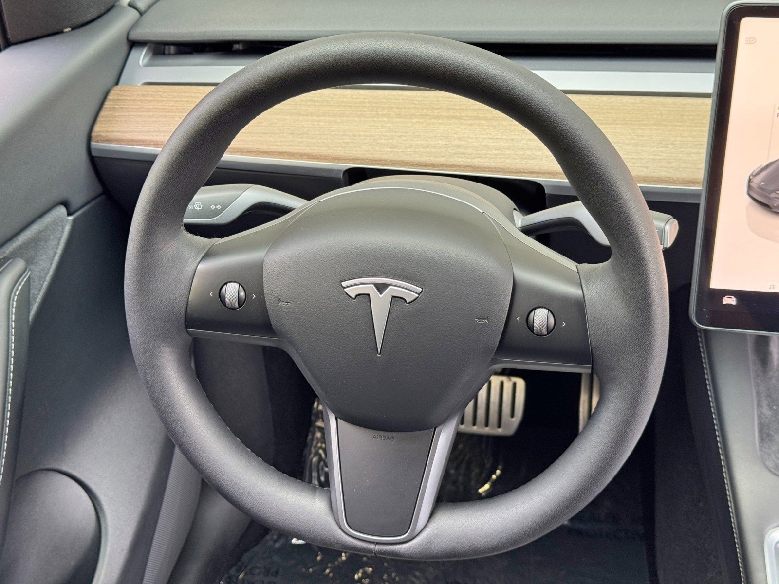 Used 2022 Tesla Model Y Performance image 18