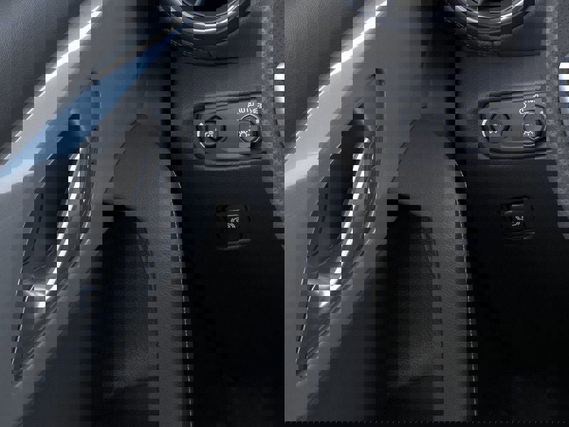 New 2025 Chevrolet Blazer LT w/ Midnight/Sport Edition image 42