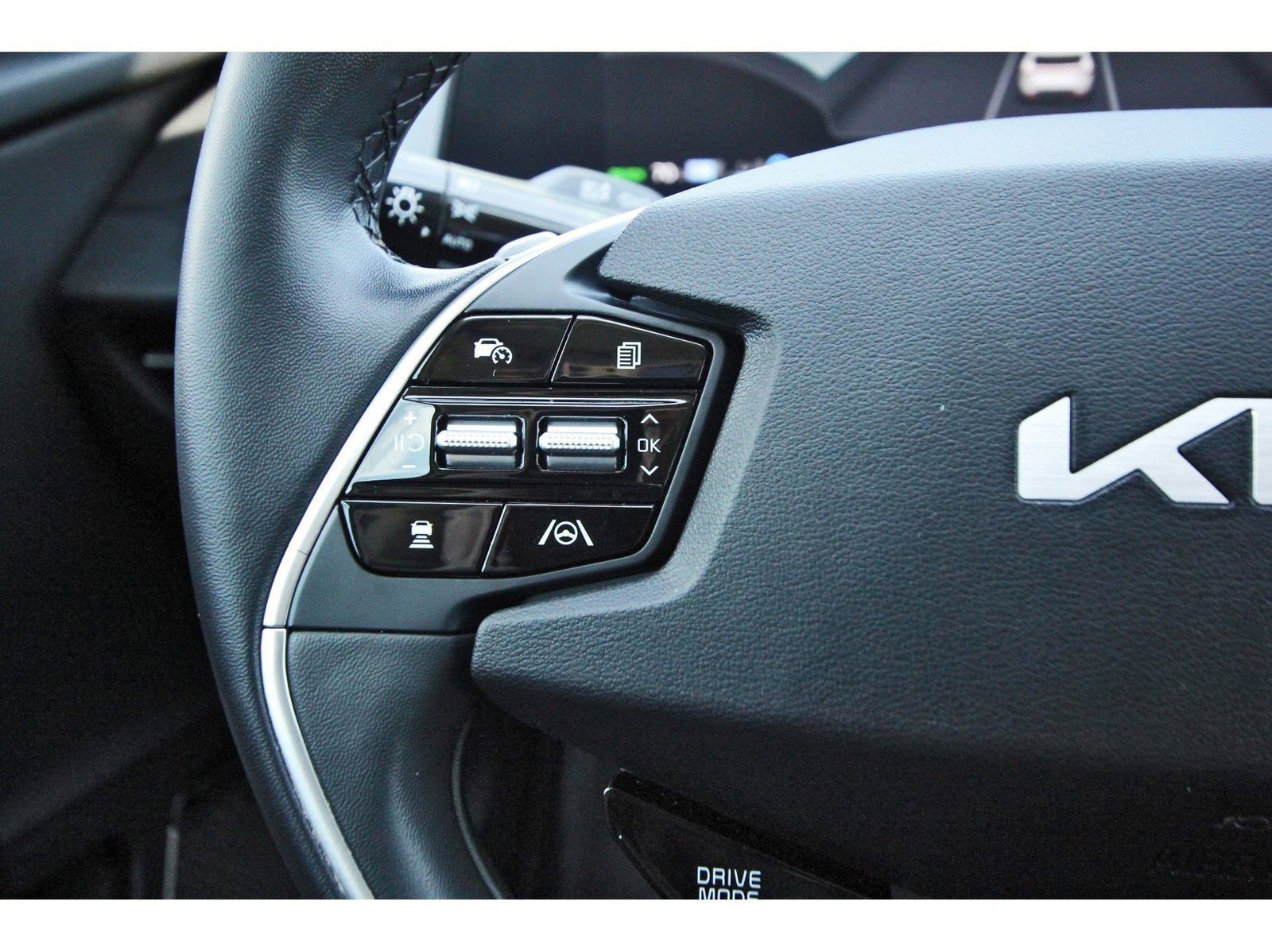 Used 2022 Kia EV6 Wind image 17