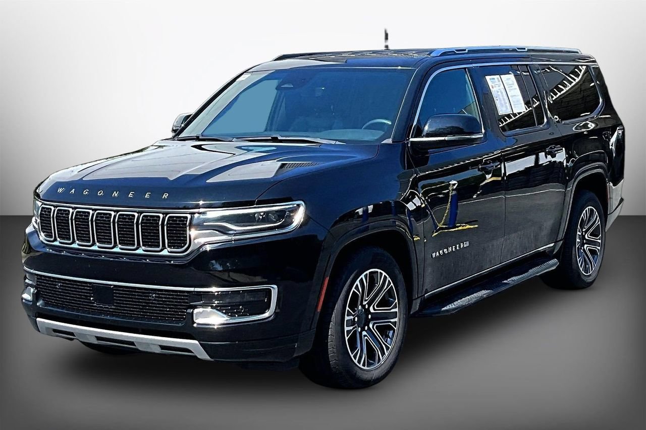 Certified 2024 Jeep Wagoneer L Series II w/ Flexible Seating Group AWD/4WD image 4