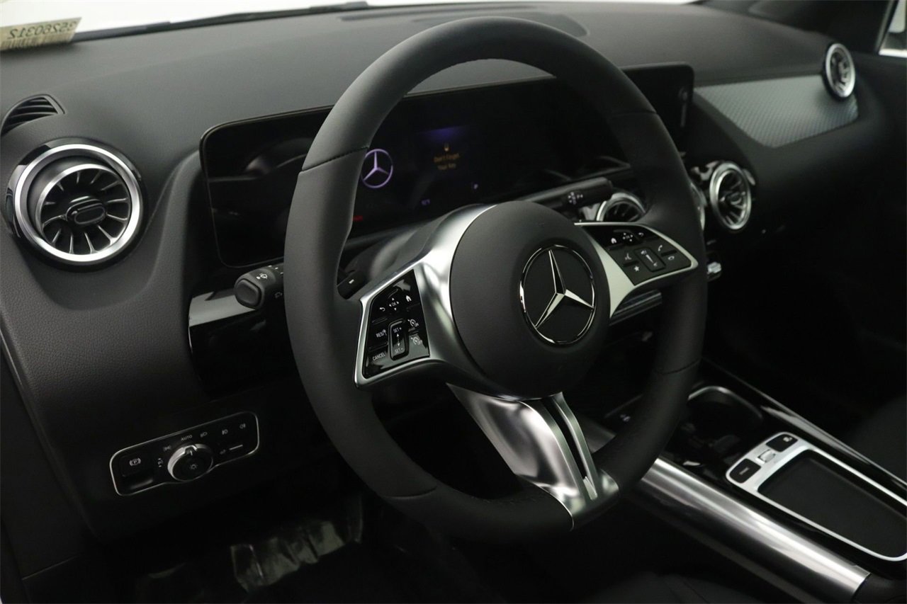 New 2026 Mercedes-Benz GLA 250 image 5