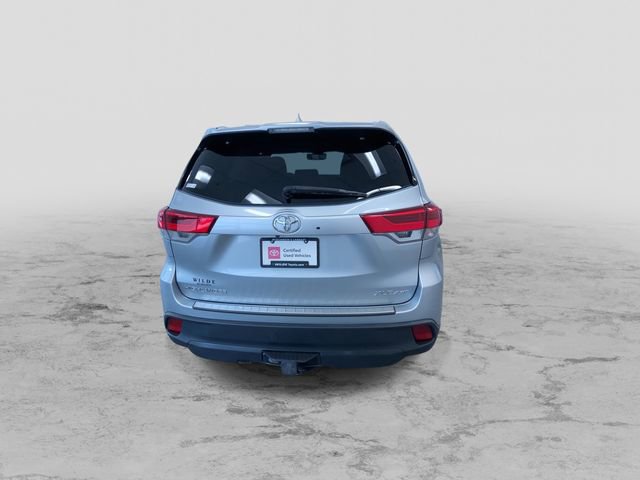 Used 2019 Toyota Highlander XLE AWD/4WD image 10