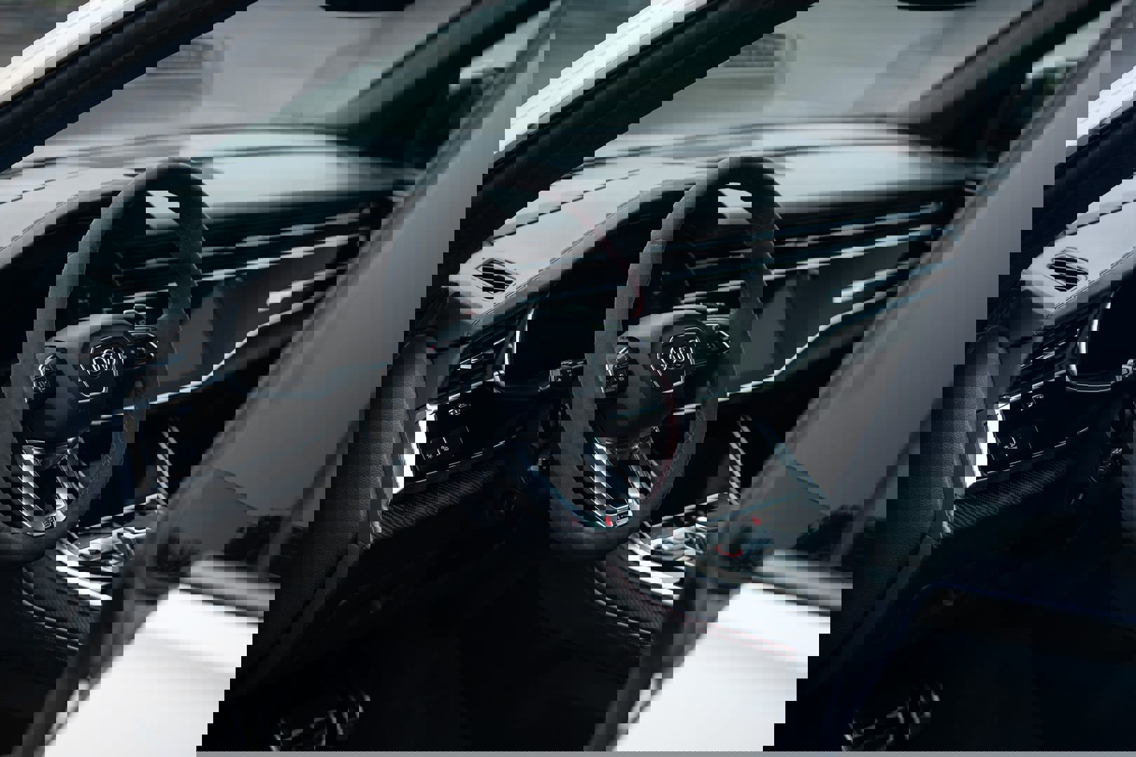 Used 2022 Audi RS Q8 image 40