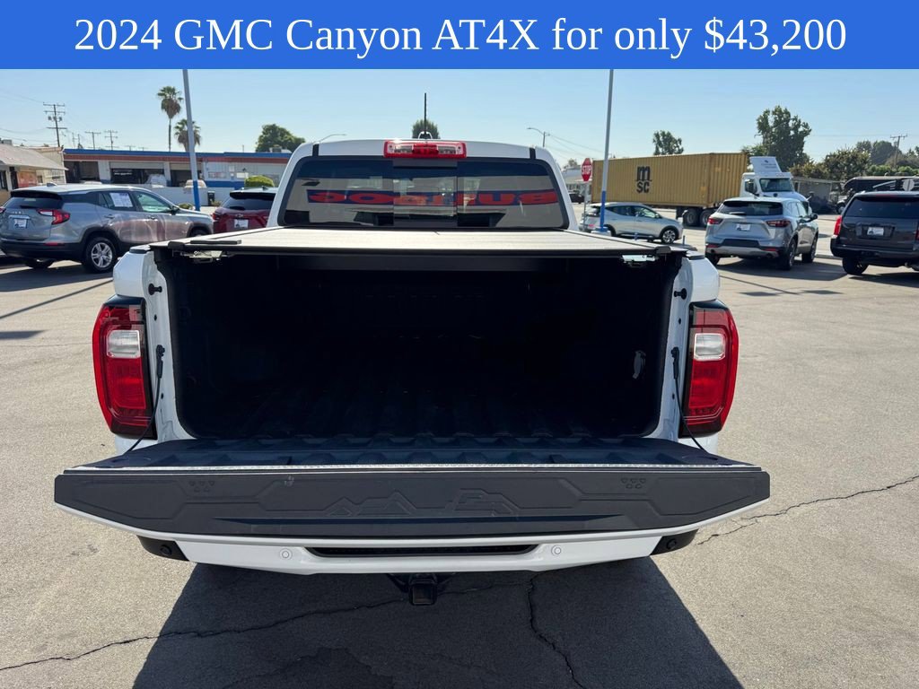 Used 2024 GMC Canyon AT4X AWD/4WD image 13