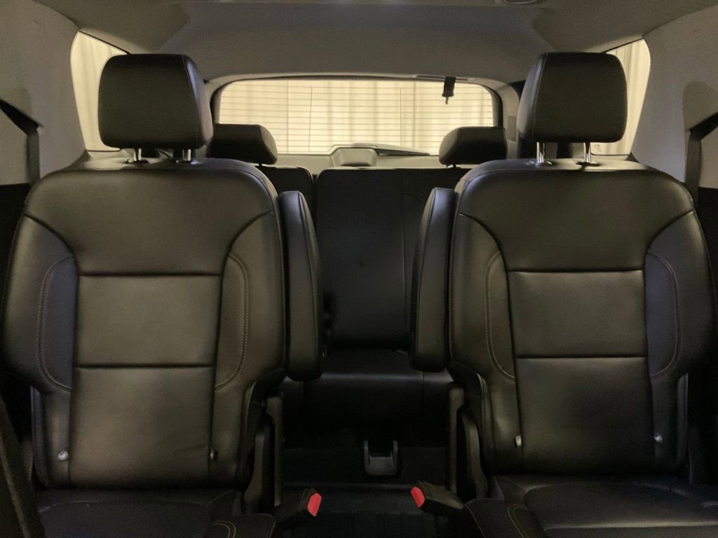 Used 2019 Chevrolet Traverse LT w/ LT Premium Package AWD/4WD image 30