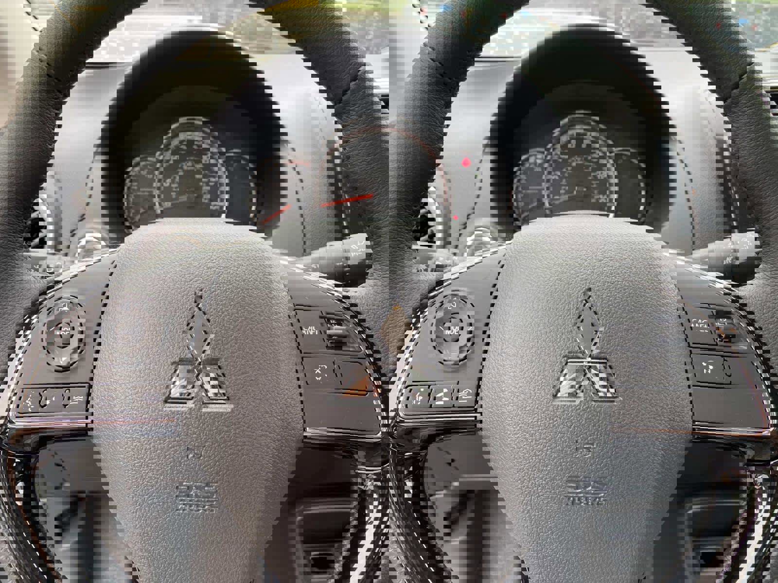 New 2024 Mitsubishi Mirage G4 SE FWD image 11