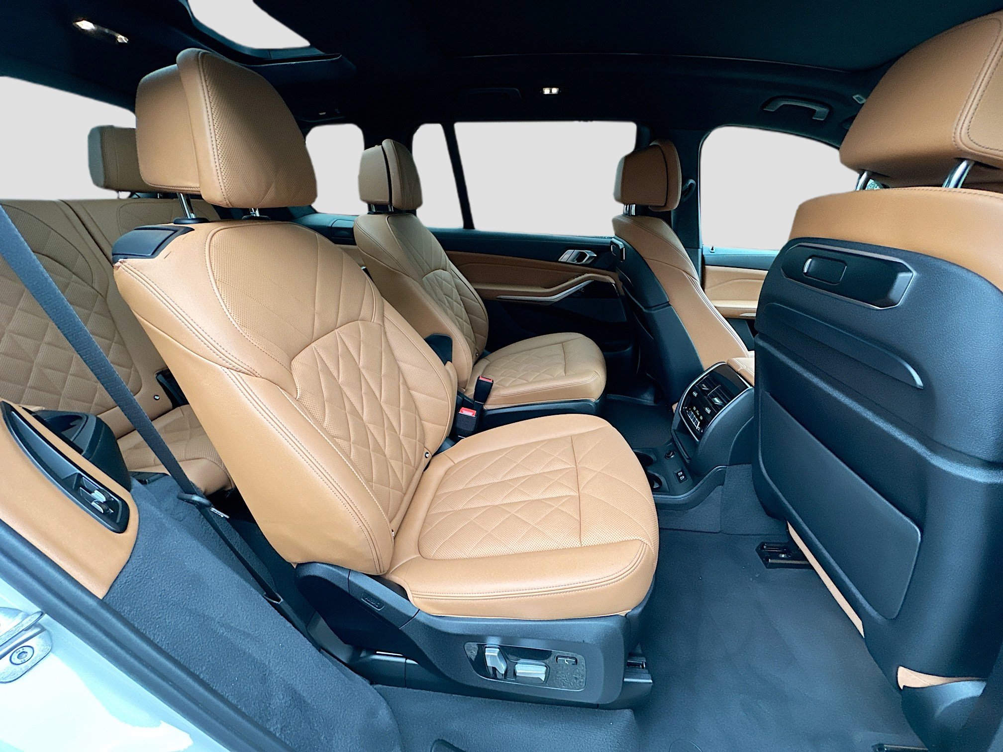 Certified 2024 BMW X7 xDrive40i w/ Executive Package AWD/4WD image 26