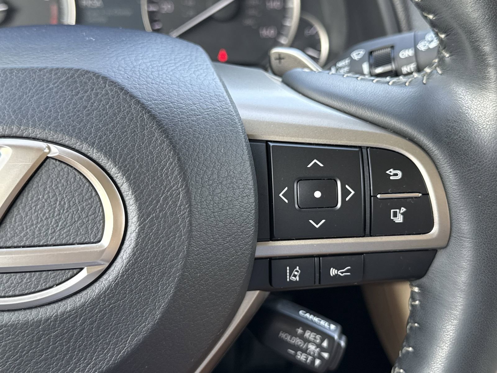 Used 2022 Lexus RX 350 FWD w/ Premium Package image 22