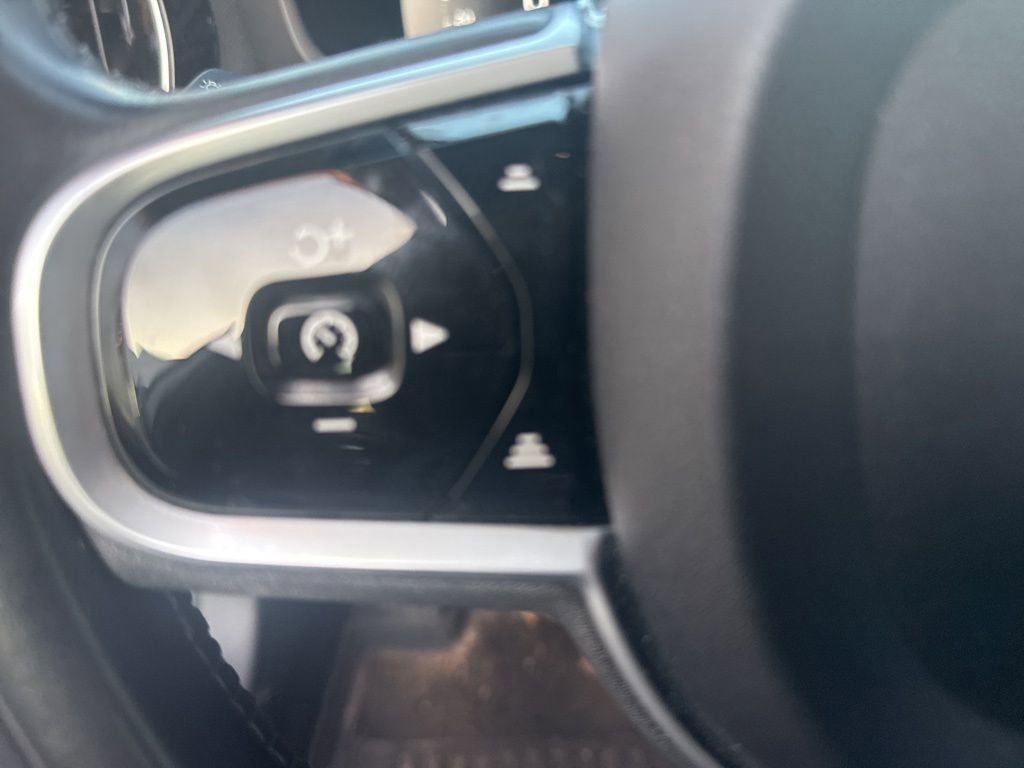 Used 2019 Volvo S60 T5 Momentum w/ Multimedia Package image 27