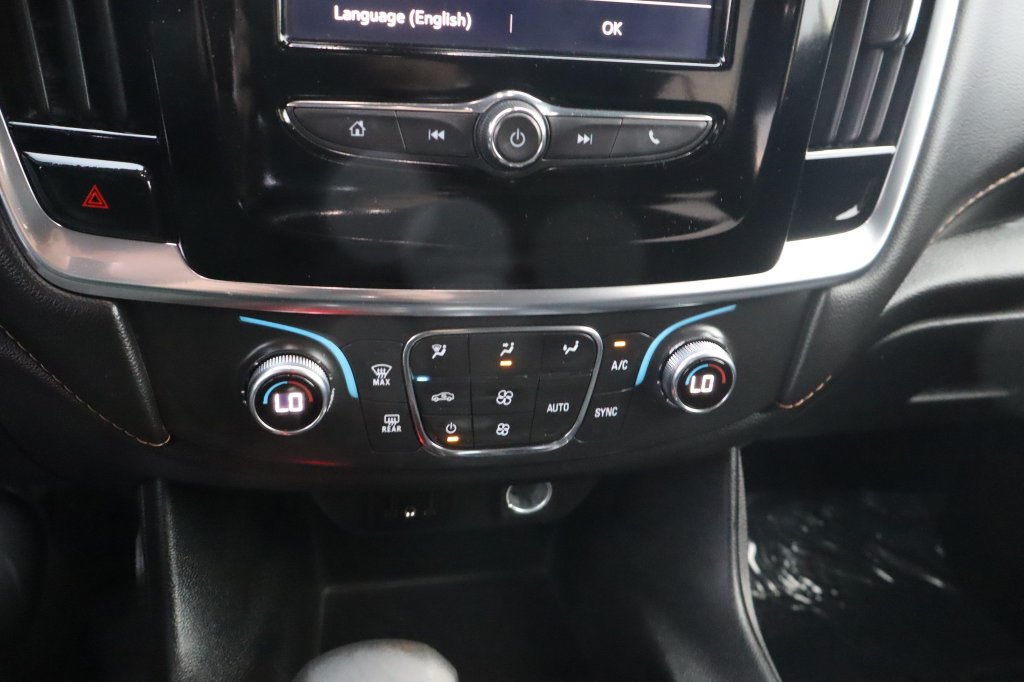 Used 2021 Chevrolet Traverse LS FWD image 26