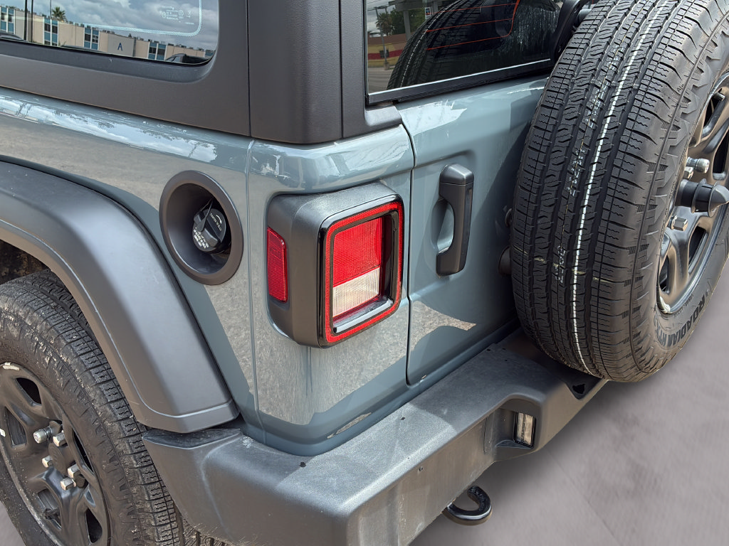 Used 2025 Jeep Wrangler Unlimited Sport AWD/4WD image 41