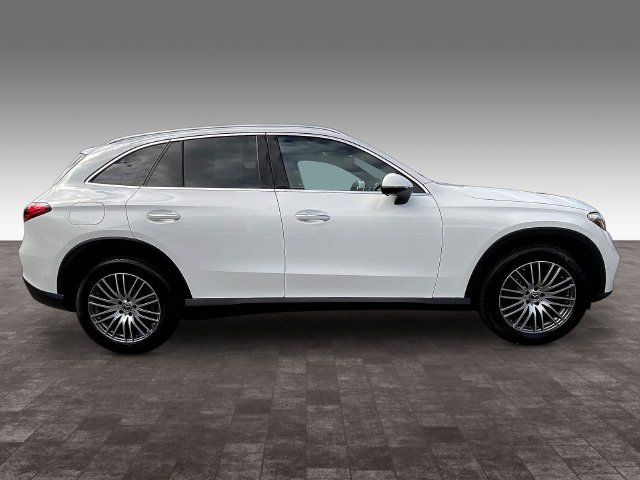 Used 2026 Mercedes-Benz GLC 300 4MATIC image 8